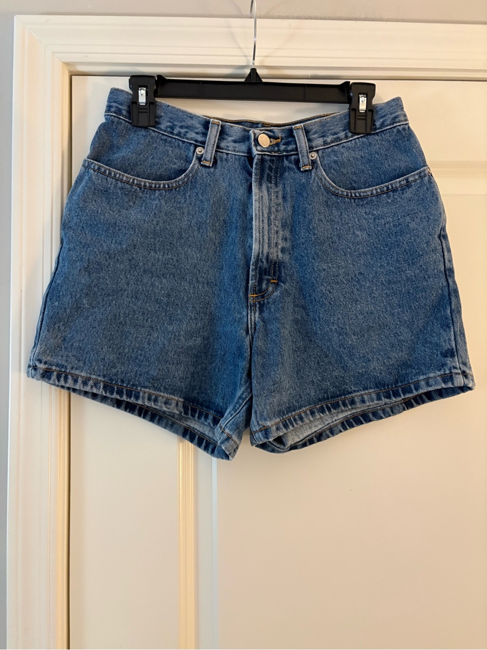 J. Crew Women’s Classic High-Rise Blue Denim Shorts - Picture 3 of 12